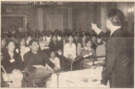 Professor Kim speaking at KASCON